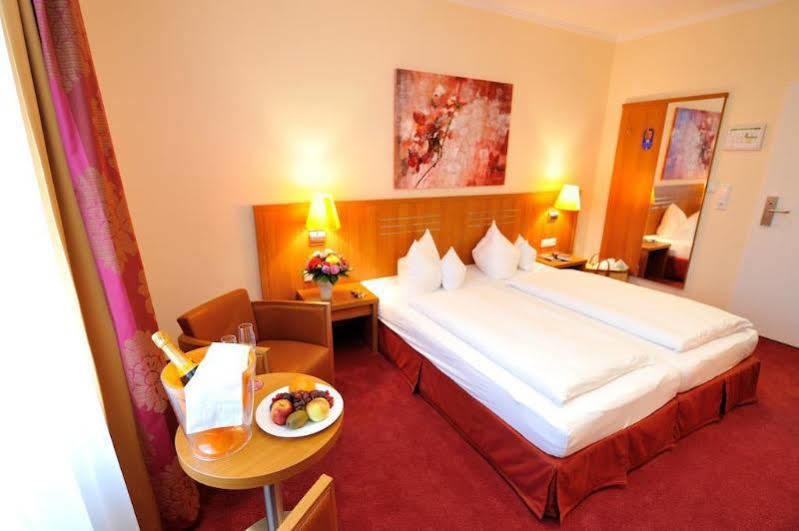 Hotel Vis A Vis Lindau  Kültér fotó