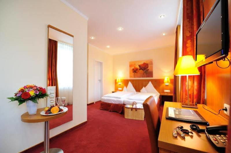 Hotel Vis A Vis Lindau  Kültér fotó